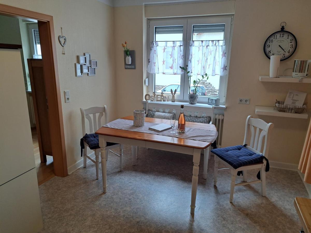 Ferienwohnung Eberhard Altes Winzerhaus บุลลาย ภายนอก รูปภาพ